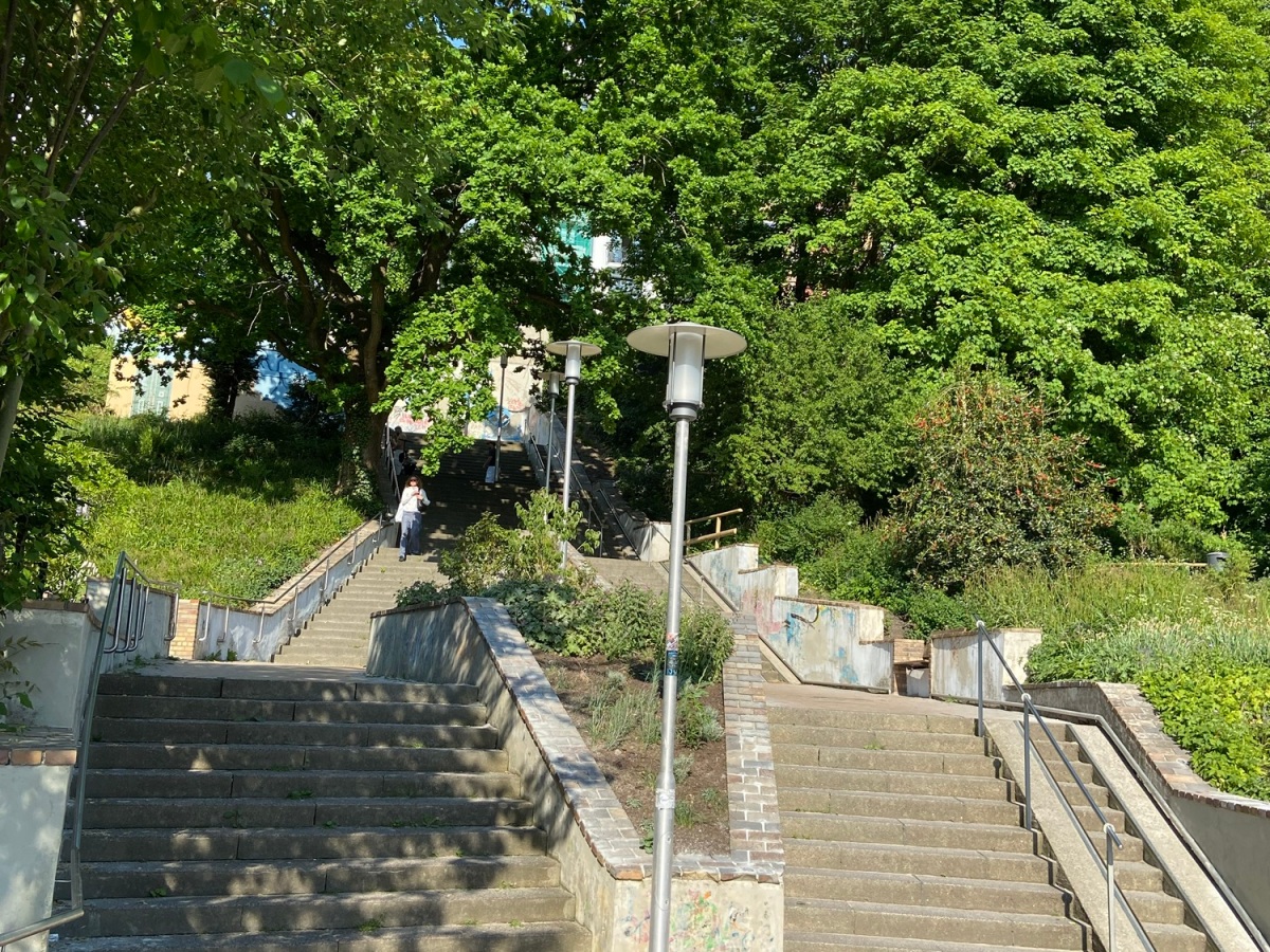 Die „Große St. Jürgen Treppe“ in Flensburg: Ein Spaziergang durch Geschichte und Geschichten